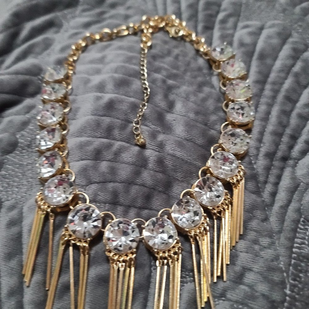 Gold rhinstone necklace
